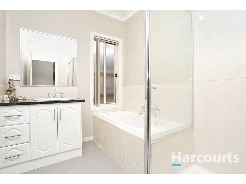 17 Manor House Drive, Epping VIC 3076