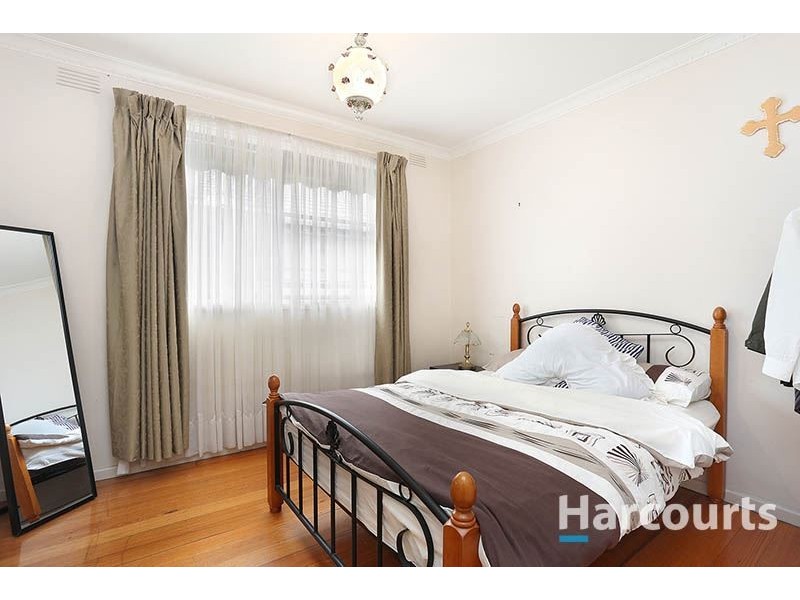 33 Bruce Street, Lalor VIC 3075