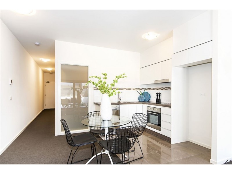 17/1B Jarama Boulevard, Epping VIC 3076