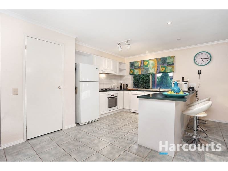 12 Perry Court, Roxburgh Park VIC 3064