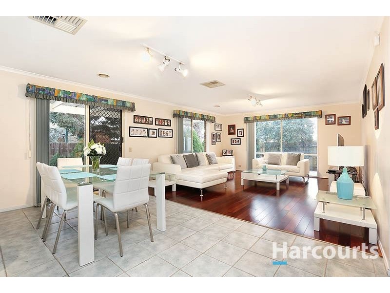 12 Perry Court, Roxburgh Park VIC 3064