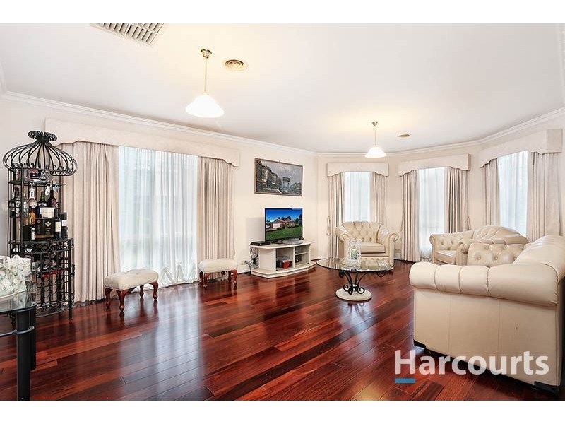 12 Perry Court, Roxburgh Park VIC 3064