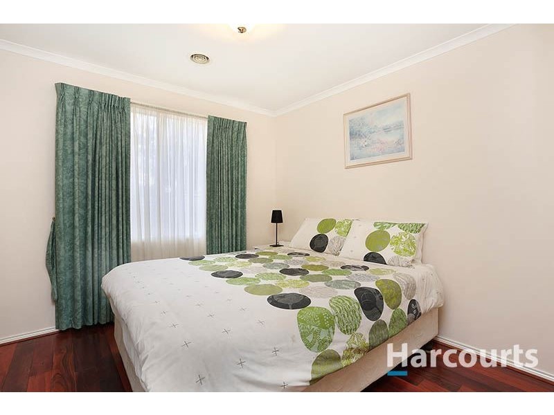 12 Perry Court, Roxburgh Park VIC 3064