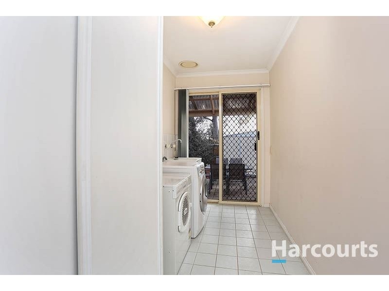 12 Perry Court, Roxburgh Park VIC 3064