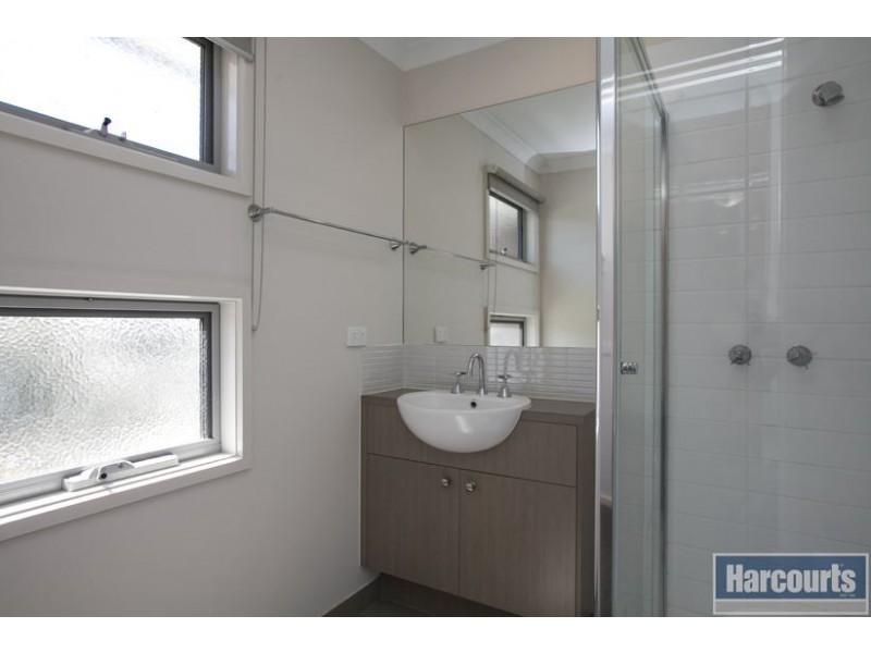 38 Palisades Boulevard, South Morang VIC 3752