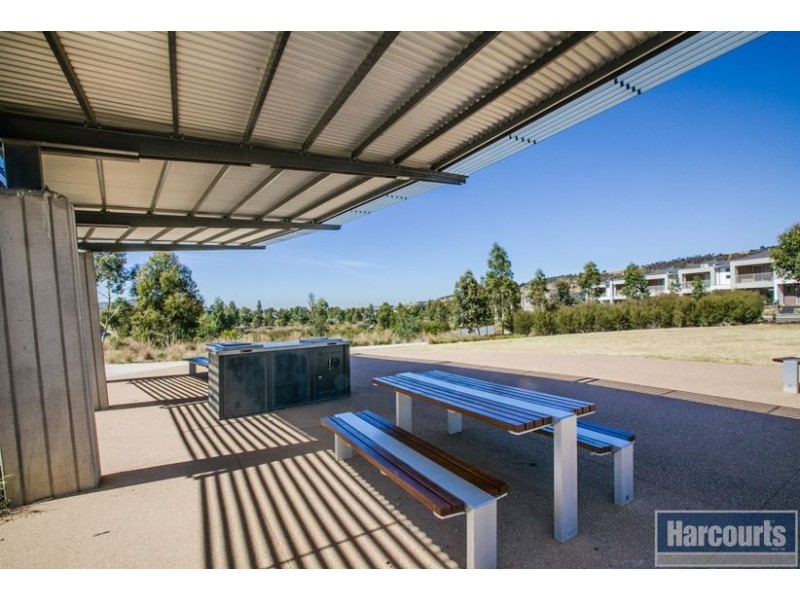 38 Palisades Boulevard, South Morang VIC 3752