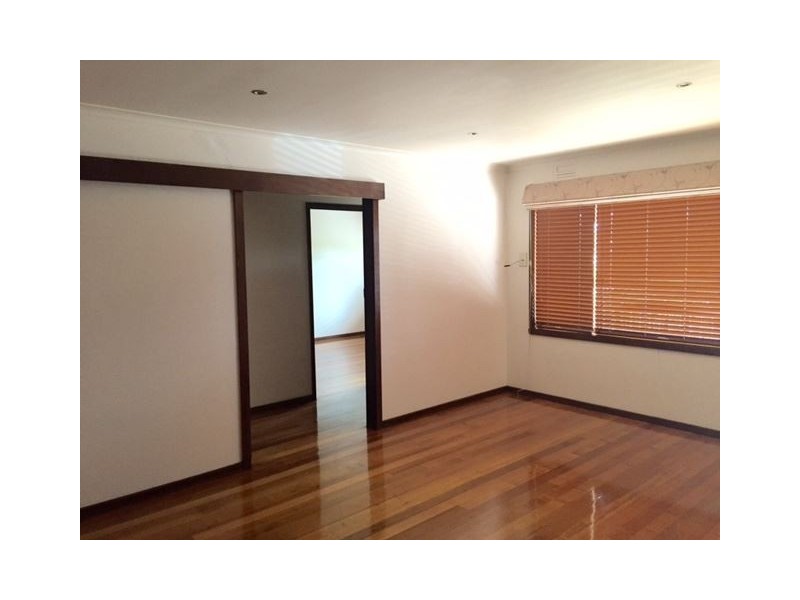207 The Boulevard, Thomastown VIC 3074