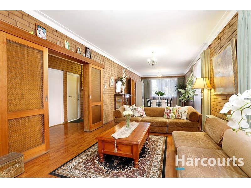 10 Purinuan Road, Reservoir VIC 3073