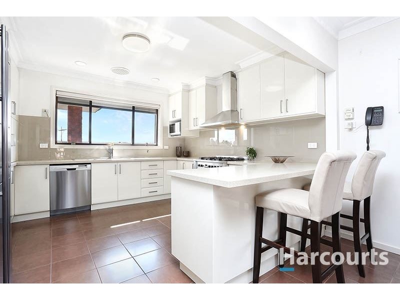 38 Robinvale Avenue, Thomastown VIC 3074