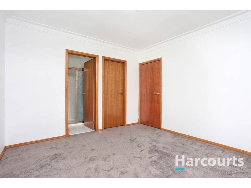 126 Barry Road, Thomastown VIC 3074