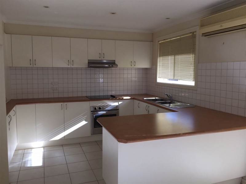 2 Bellbird Drive, Whittlesea VIC 3757