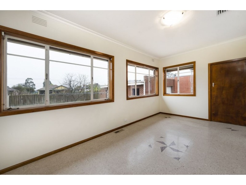124 Alexander Avenue, Thomastown VIC 3074