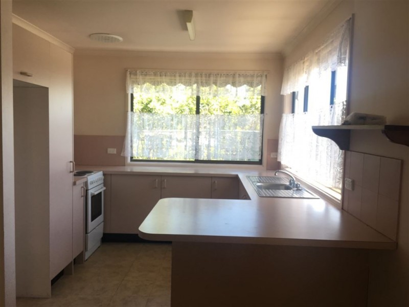 77 Kenmare Street, Watsonia VIC 3087