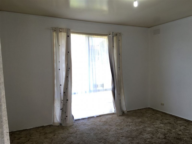 12 Moreton Crescent, Bundoora VIC 3083