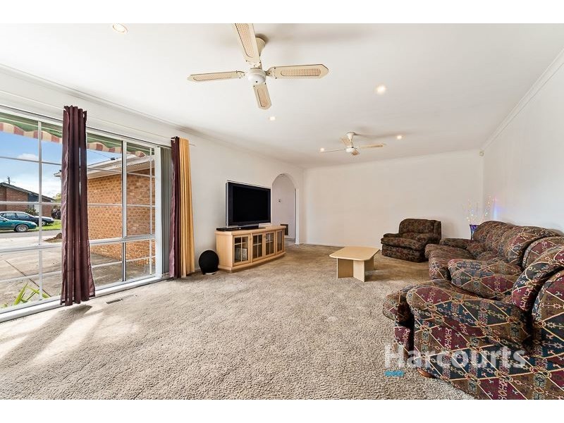13 Hambledon Court, Craigieburn VIC 3064
