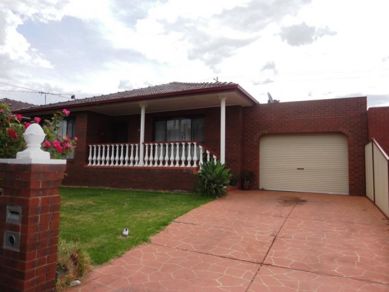 21 Lockwood Grove, Thomastown VIC 3074