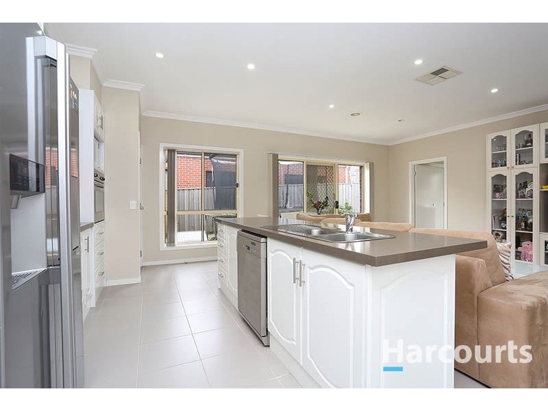 17 Manor House Drive, Epping VIC 3076