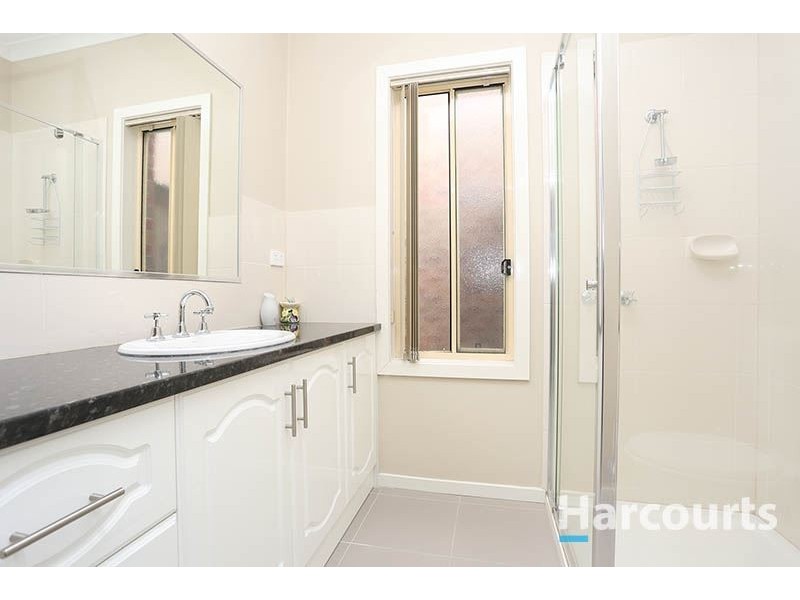 17 Manor House Drive, Epping VIC 3076