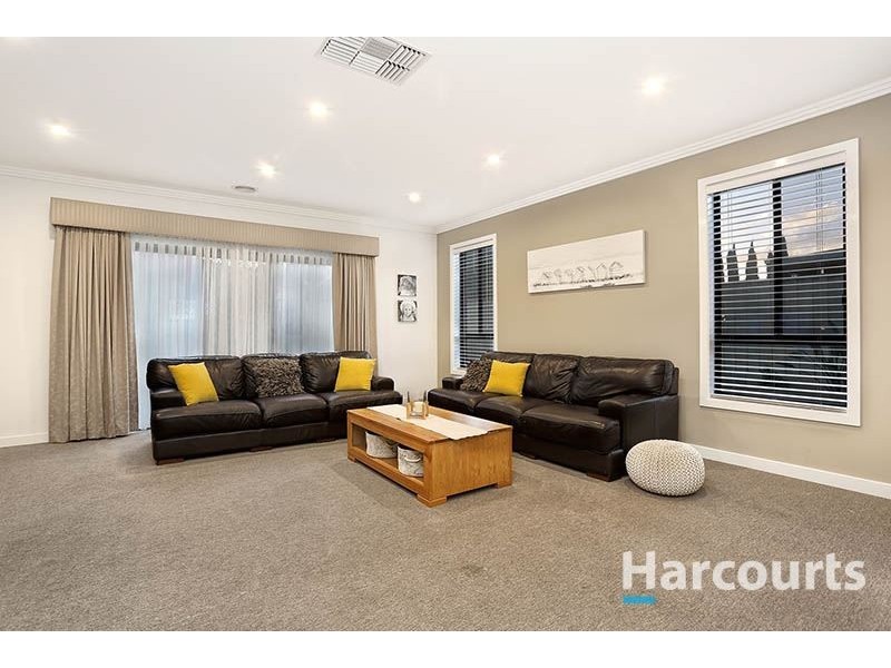 23 Poppy Drive, South Morang VIC 3752