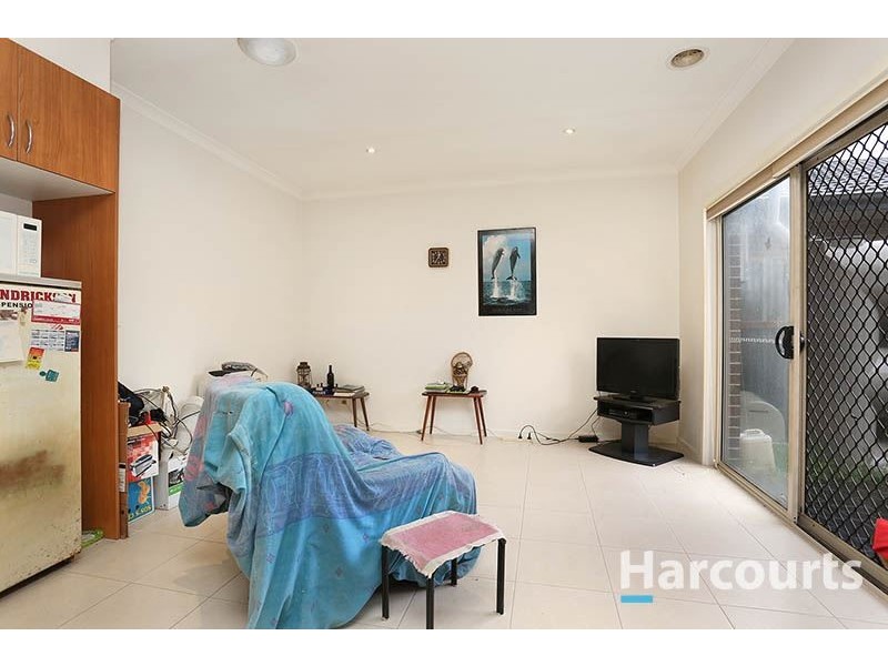 2/134 Alexander Avenue, Thomastown VIC 3074