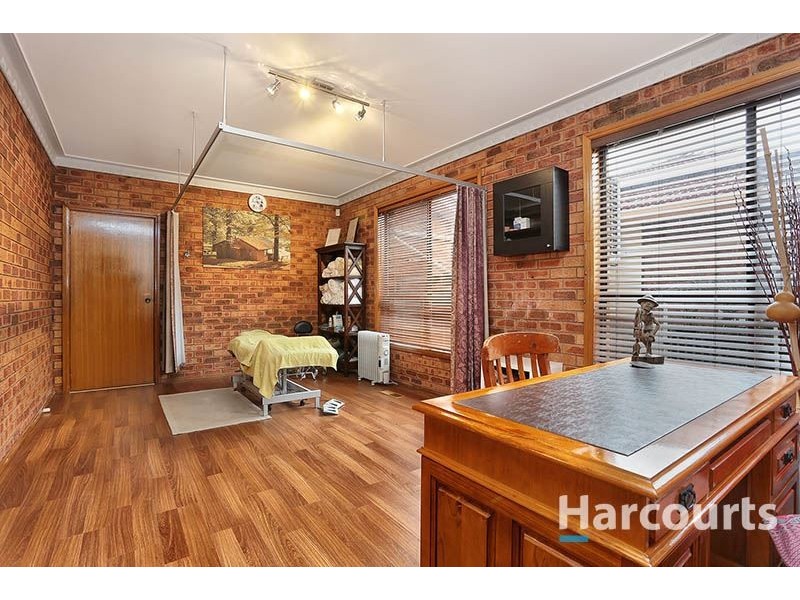 24 Dakota Drive, Thomastown VIC 3074