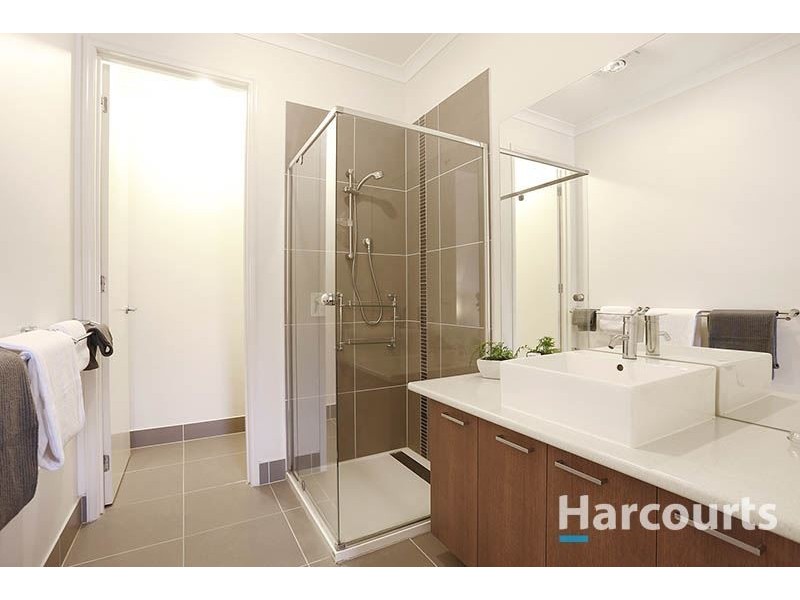 9 Ardenal Crescent, Lalor VIC 3075