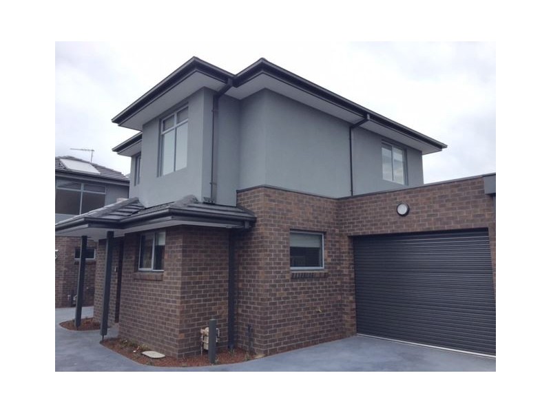 2/30 Pleasant Road, Thomastown VIC 3074