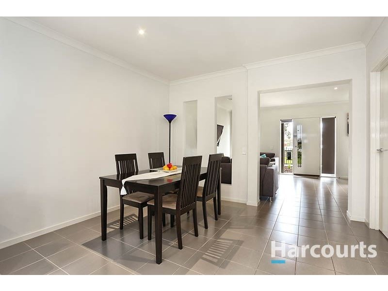 9 Gellibrand  Walk, Mernda VIC 3754