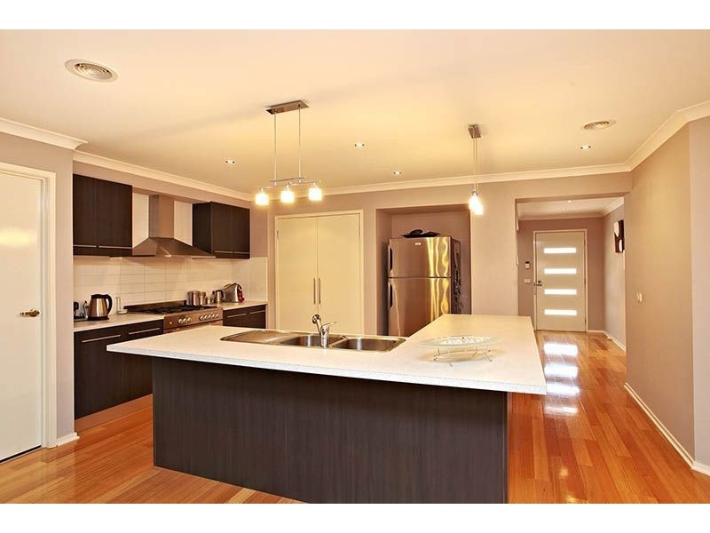 5 Eden Court, South Morang VIC 3752