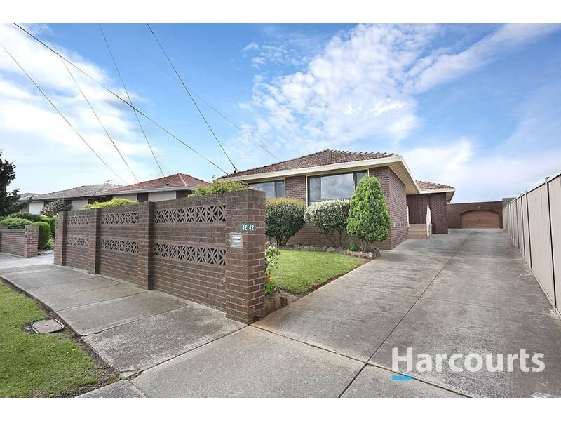 42 Rosemary Drive, Lalor VIC 3075