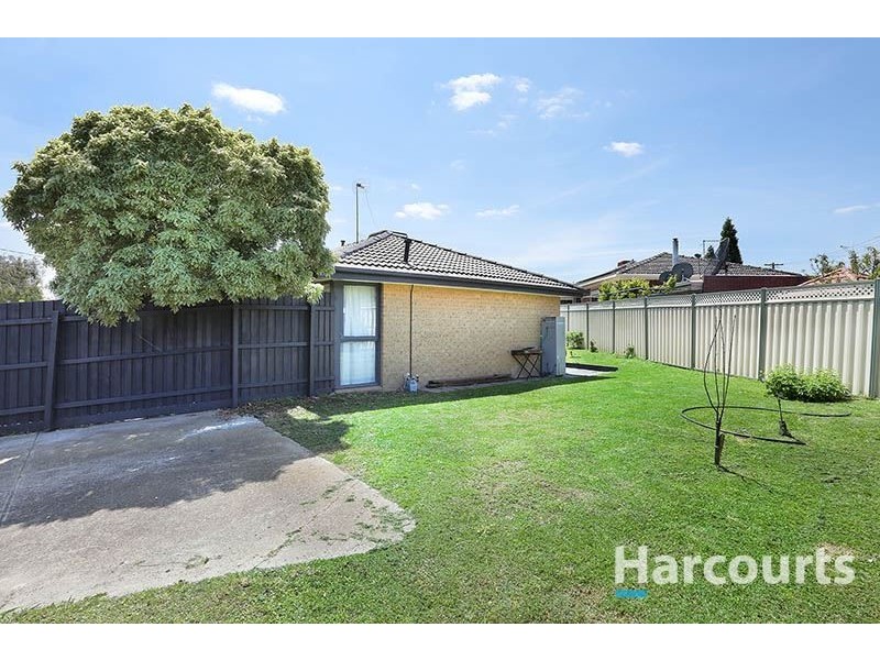 8 Barden Place, Thomastown VIC 3074