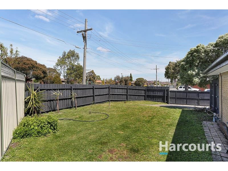 8 Barden Place, Thomastown VIC 3074