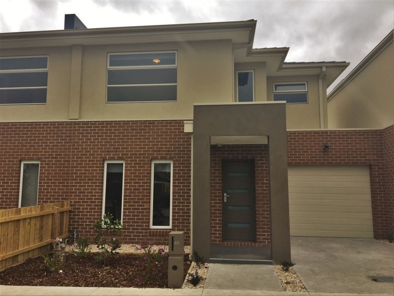 42 Highlands Road, Thomastown VIC 3074