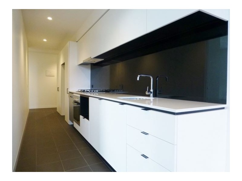 111/255 Racecourse Road, Kensington VIC 3031