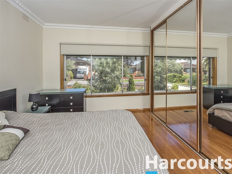 6 Hamilton Court, Lalor VIC 3075
