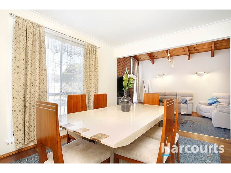 2 Yilleen Close, Thomastown VIC 3074