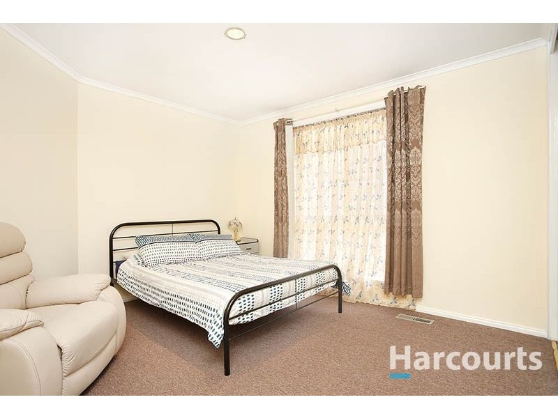 2 Yilleen Close, Thomastown VIC 3074