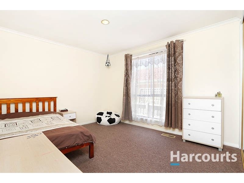 2 Yilleen Close, Thomastown VIC 3074