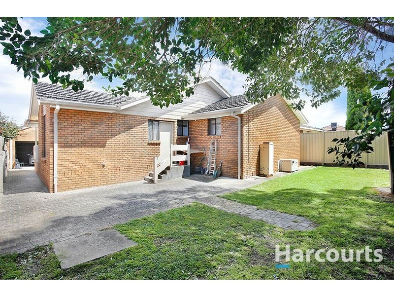 2 Yilleen Close, Thomastown VIC 3074