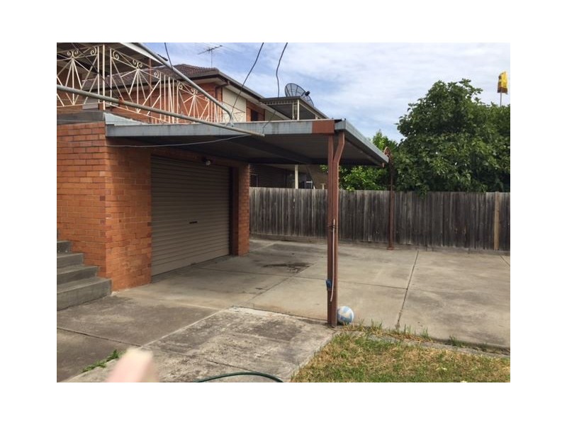 15 Mount View Road, Thomastown VIC 3074
