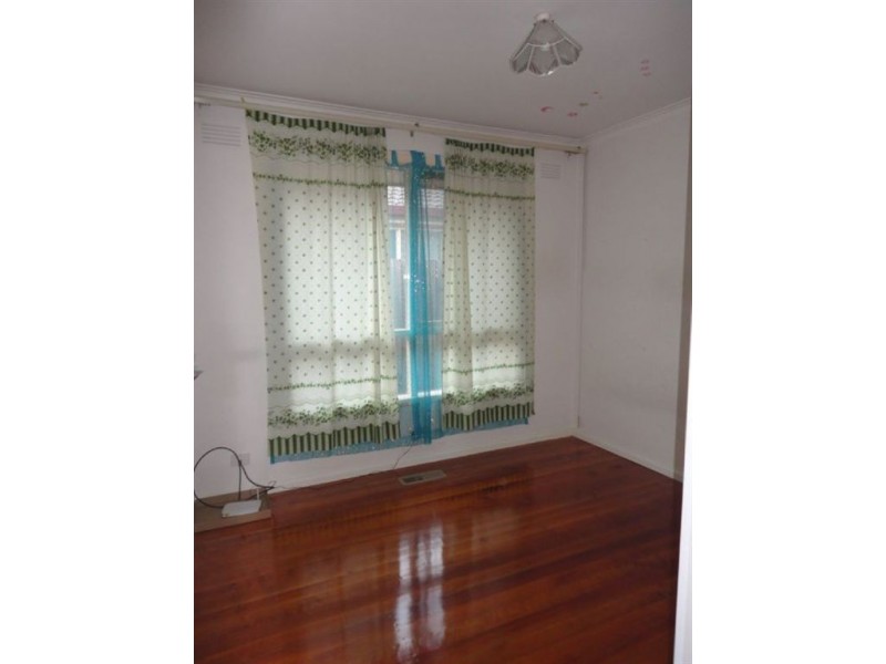 122 Mount View Road, Lalor VIC 3075