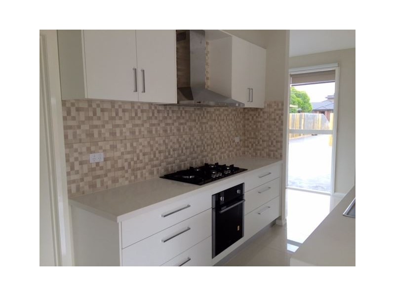 2/13 Chappell Street, Thomastown VIC 3074