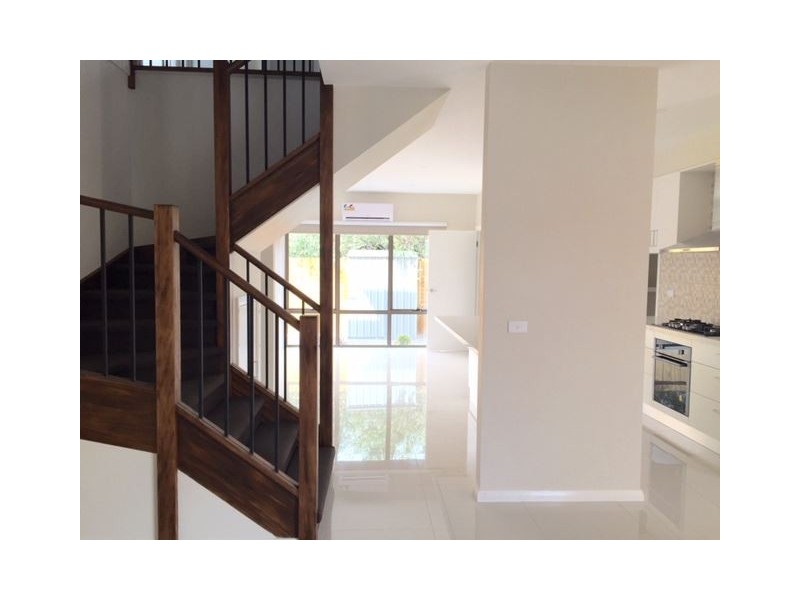 2/13 Chappell Street, Thomastown VIC 3074