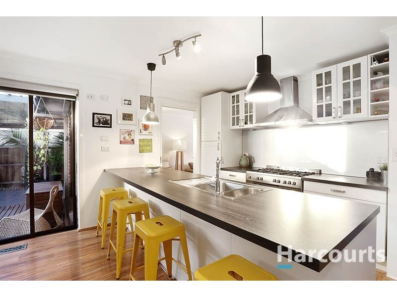 25 Kinlora Avenue, Epping VIC 3076