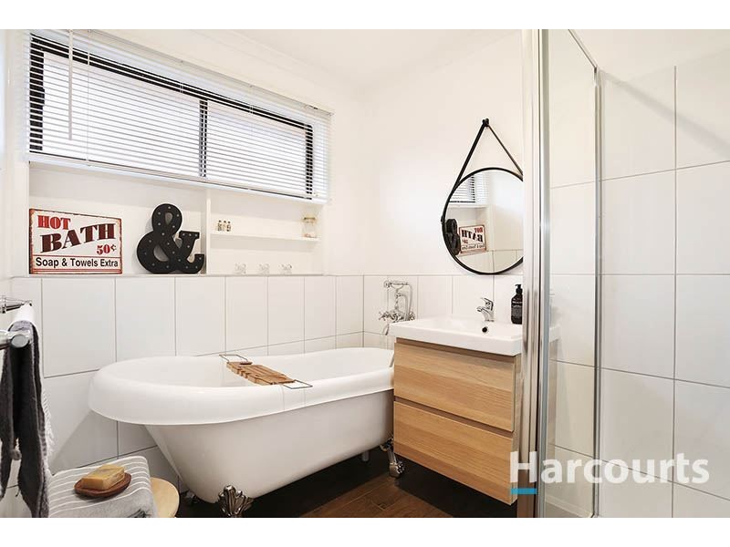 25 Kinlora Avenue, Epping VIC 3076
