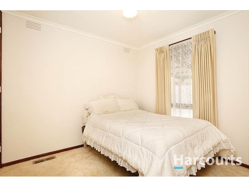 13 Holroyd Drive, Epping VIC 3076