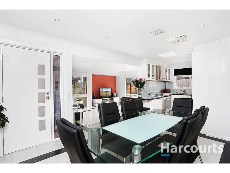 9 Idriess Court, Mill Park VIC 3082