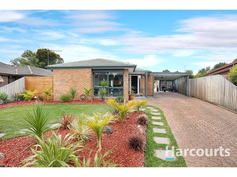 9 Idriess Court, Mill Park VIC 3082