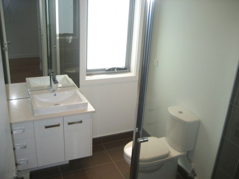 2A Methven Avenue, South Morang VIC 3752