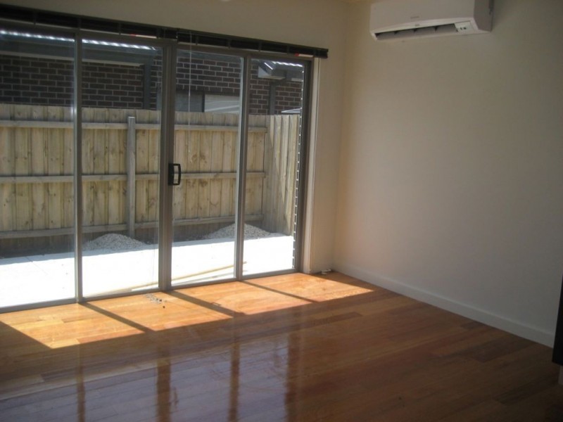 2A Methven Avenue, South Morang VIC 3752